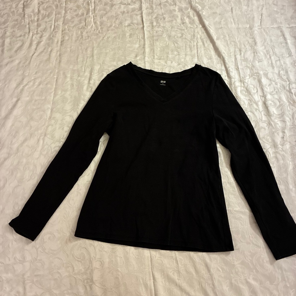 Uniqlo Black Long Sleeve V-Neck Top